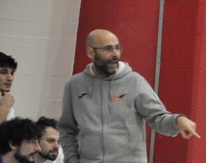 La “febbre del sabato sera”: Roncaglia-Caorle (ore 20.30) nell’Oro e Nb Rovigo-Castellana (21) nell’Argento sono scontri di vertice!