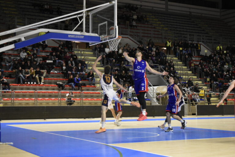 Serie B Nazionale: Vittoria importante di Vicenza a Taranto. Ma è l’unica tra le venete.